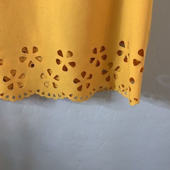 SHEIN mustard yellow cut out detailing short sleeve blouse - Picture 2 of 8